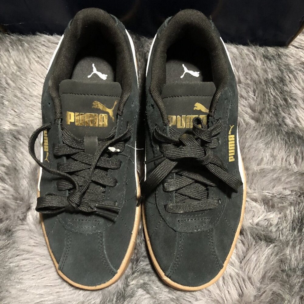 PUMA Kids Suede Leather Black and White Gum Sneakers Size 4.5 NWOT No Box - Picture 2 of 6